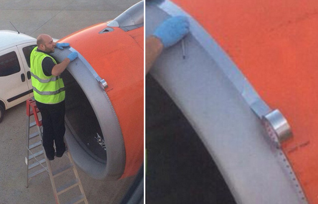 Ilustrasi Seorang Petugas Landasan Bandara Sedang Menempelkan Selotip Pada Sayap Pesawat